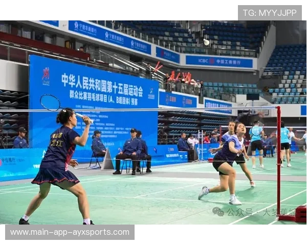 羽毛球赛事裁判培训提升比赛判罚一致性