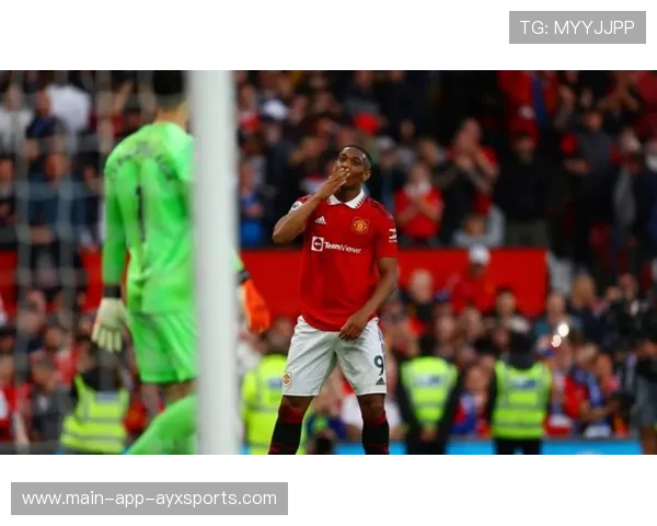 布莱顿高位控球体系受压，曼联中路挤压策略成功奏效